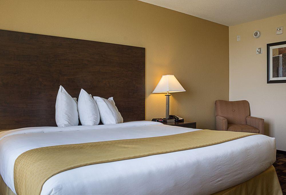 Quality Inn & Suites Minot Kültér fotó