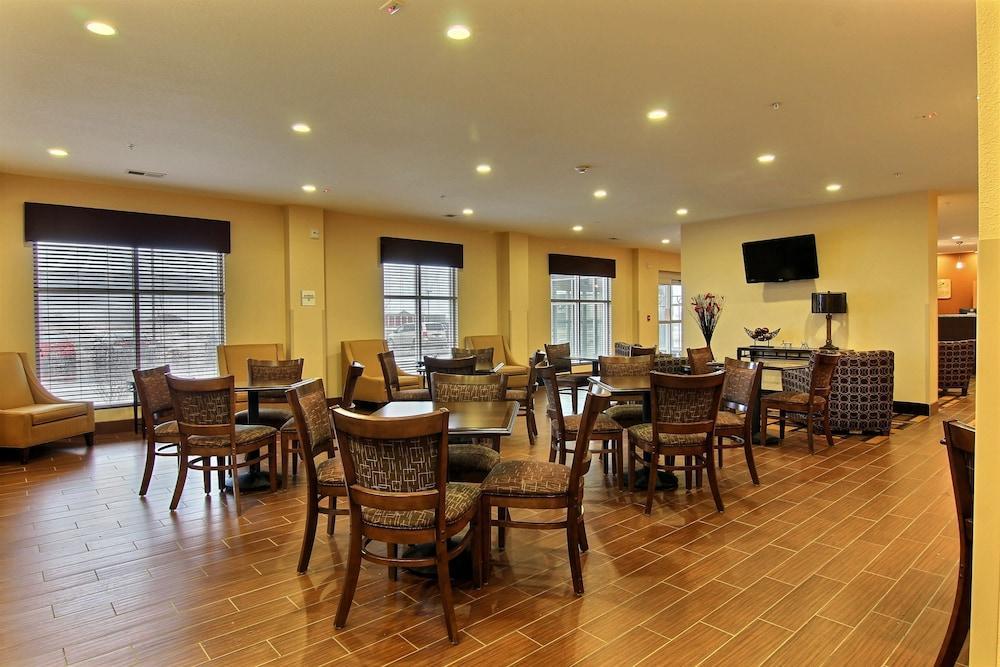 Quality Inn & Suites Minot Kültér fotó