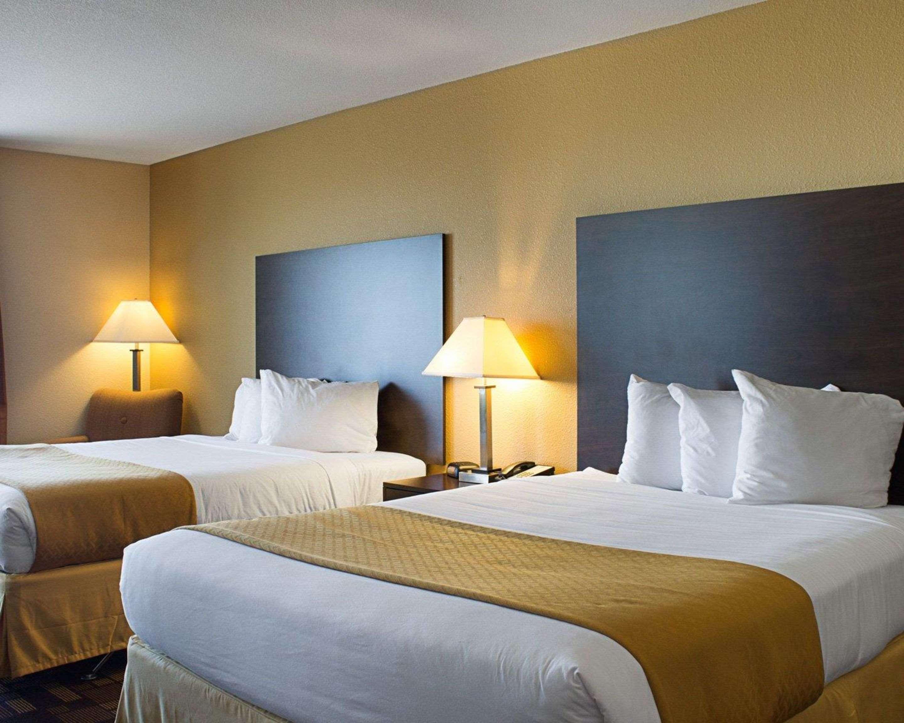 Quality Inn & Suites Minot Kültér fotó