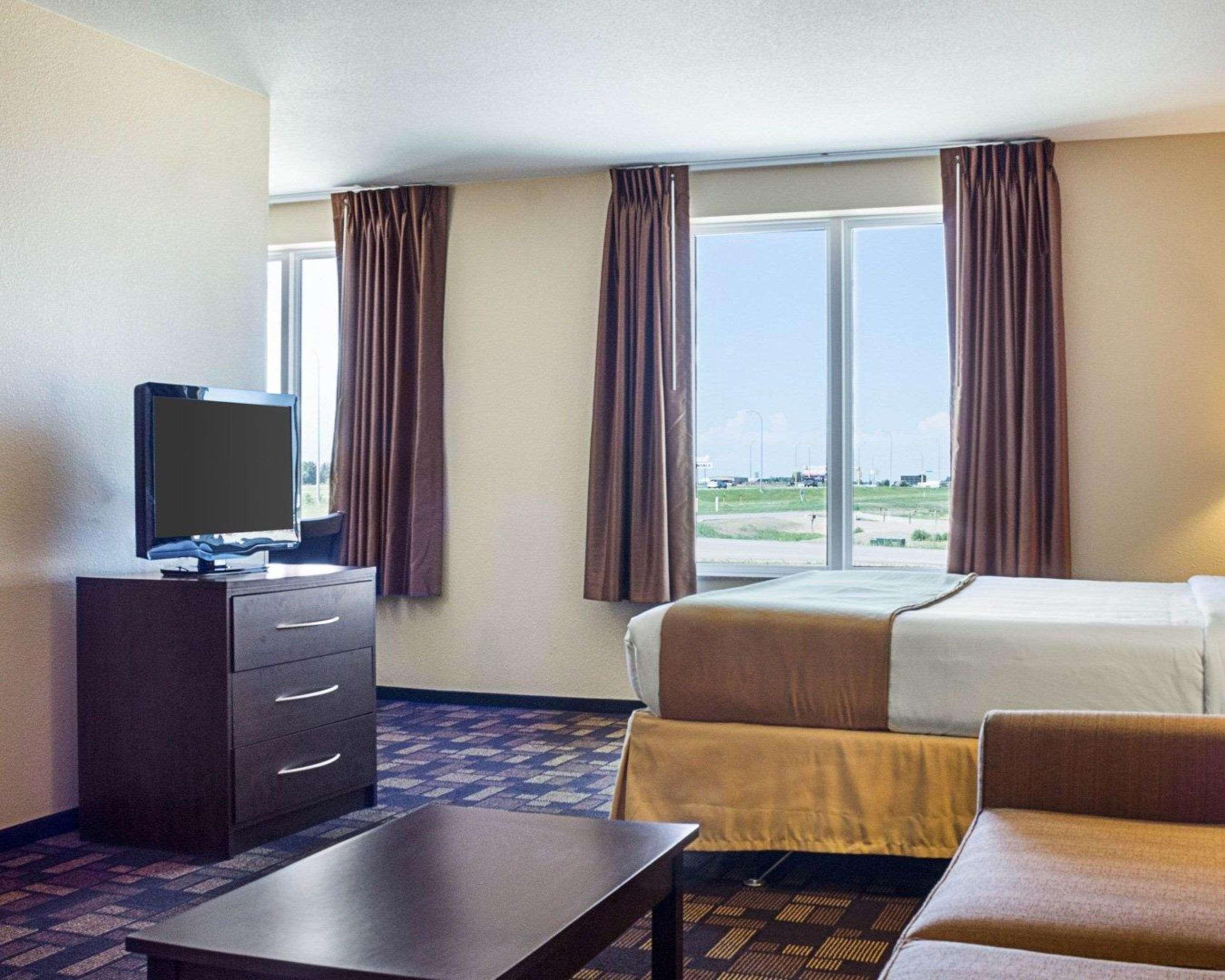 Quality Inn & Suites Minot Kültér fotó
